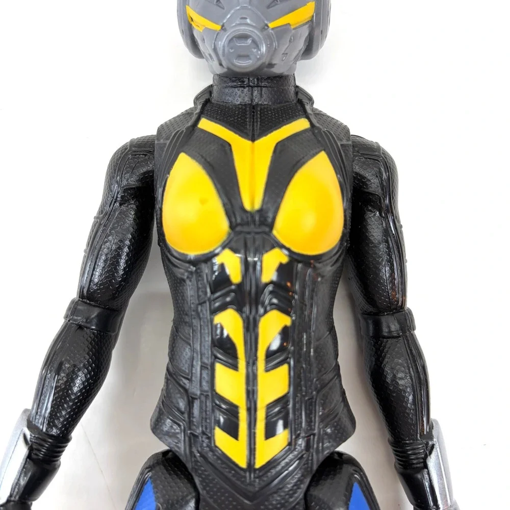 Hasbro Action Figure Marvel Titan Hero The Wasp Black Yellow 2017 12